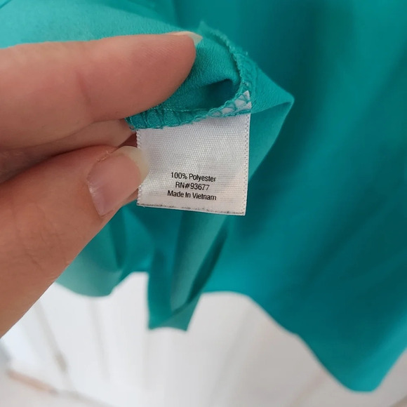 St. John's Bay Turquoise Short Sleeve V-Neck Blouse in Size 1X - Picture 9 of 9